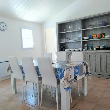 Maison La Gueriniere, 3 Pieces, 5 Personnes - Fr-1-224b-68 *