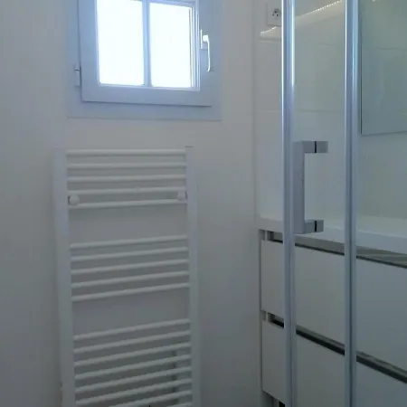 Maison La Gueriniere, 3 Pieces, 5 Personnes - Fr-1-224b-68 בית נופש *